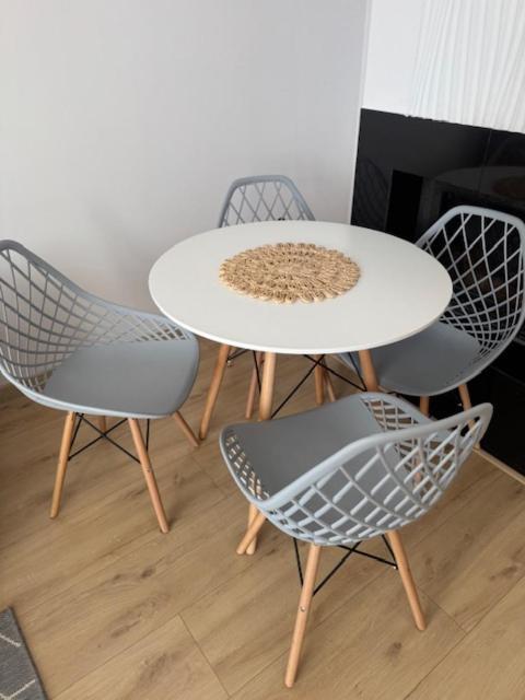 Apartament Wisteria Przemyśl Buitenkant foto